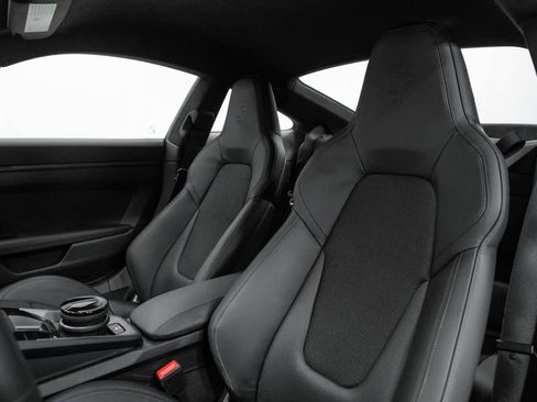 Used 2026 Porsche 911 GT3 RWD image 5