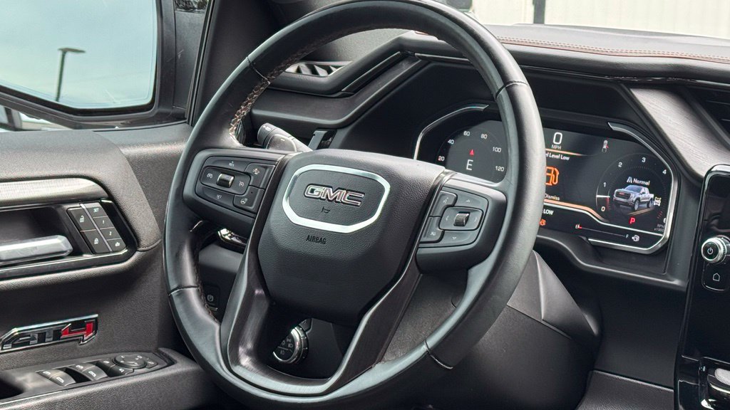 Used 2025 GMC Sierra 1500 AT4 w/ AT4 Premium Package AWD/4WD image 16