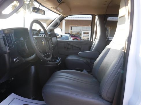 Used 2020 Chevrolet Express 3500 LS image 11