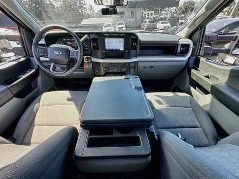 Used 2024 Ford F550 2WD SuperCab Super Duty image 26