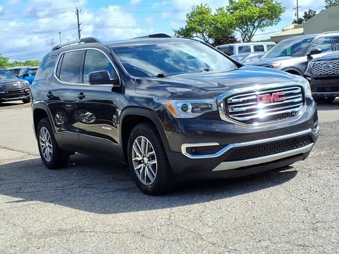 Used 2017 GMC Acadia SLE AWD/4WD image 7