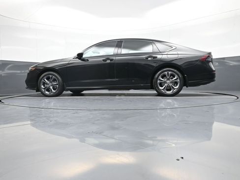 Certified 2023 Honda Accord EX image 30