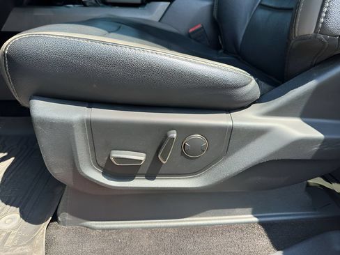 Used 2018 Ford F150 Raptor w/ Equipment Group 802A Luxury AWD/4WD image 14