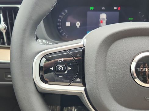 New 2026 Volvo XC60 T8 Plus w/ Climate Package AWD/4WD image 17