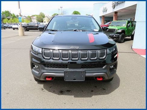 Used 2022 Jeep Compass Trailhawk w/ Trailhawk Convenience Group AWD/4WD image 12