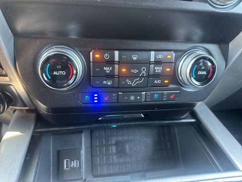 Used 2021 Ford F250 Platinum w/ FX4 Off-Road Package AWD/4WD image 15