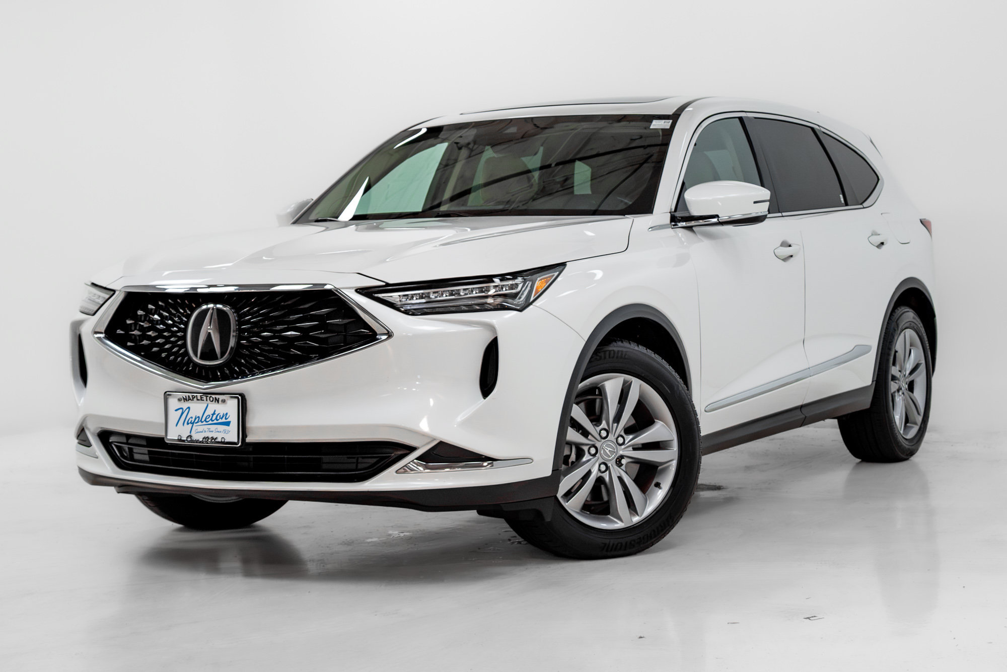 Used 2024 Acura MDX SH-AWD image 1