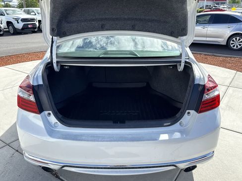 Used 2017 Honda Accord Sport Special Edition image 6