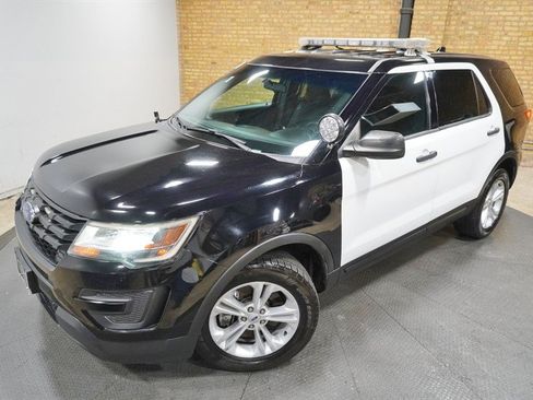 Used 2017 Ford Explorer 4WD Police Interceptor image 2