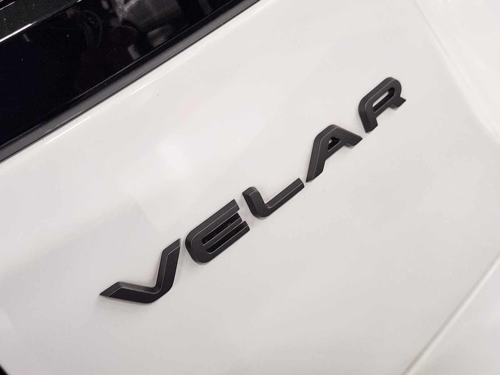 Used 2026 Land Rover Range Rover Velar S AWD/4WD image 13