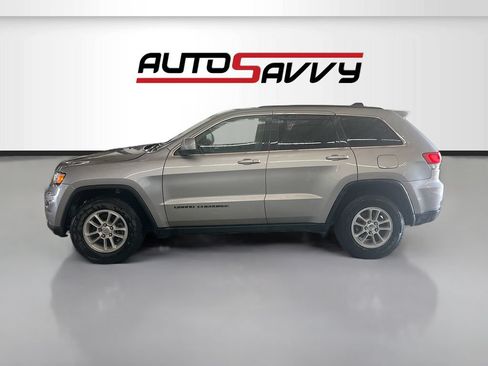 Used 2019 Jeep Grand Cherokee Laredo RWD image 4
