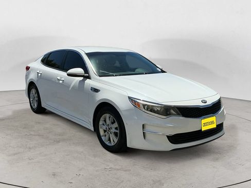 Used 2018 Kia Optima LX FWD image 5