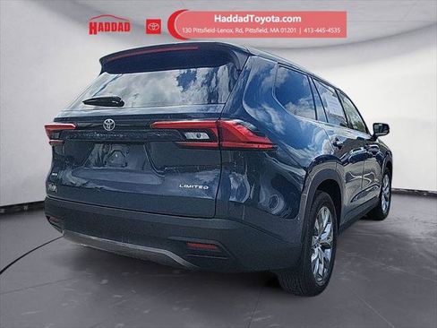 Certified 2024 Toyota Grand Highlander AWD image 5