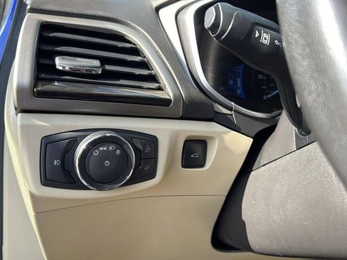 Used 2013 Ford Fusion SE image 17