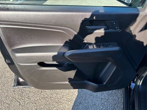 Used 2023 Chevrolet Colorado Trail Boss image 25