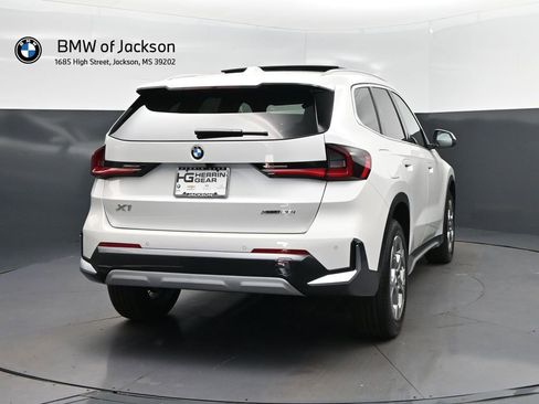 New 2026 BMW X1 xDrive28i w/ Convenience Package AWD/4WD image 7