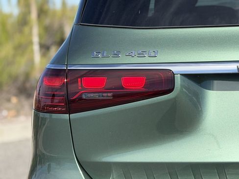 New 2026 Mercedes-Benz GLS 450 4MATIC image 11