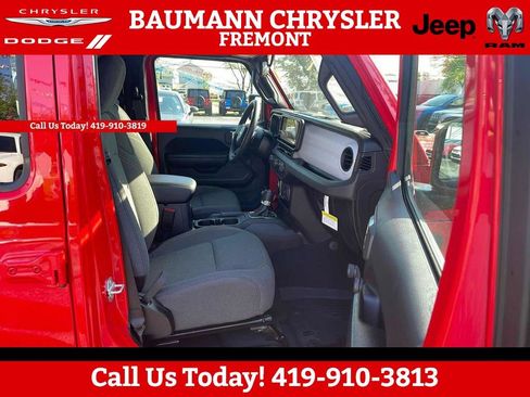 Used 2024 Jeep Wrangler Sport image 11