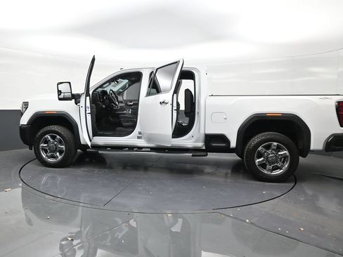 Used 2025 GMC Sierra 2500 SLT w/ SLT Premium Package AWD/4WD image 34