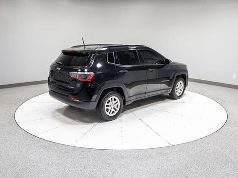 Used 2018 Jeep Compass Sport FWD image 29