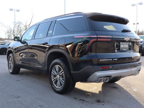 New 2026 Chevrolet Traverse LT w/ Driver Confidence Package image 30