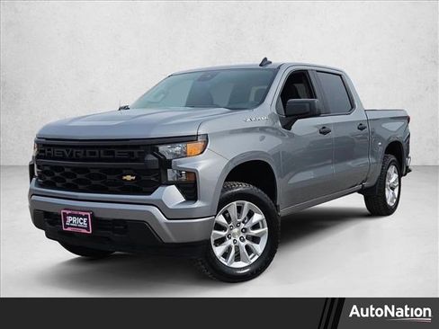 Used 2024 Chevrolet Silverado 1500 Custom image 1