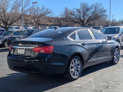 Used 2017 Chevrolet Impala LT image 3