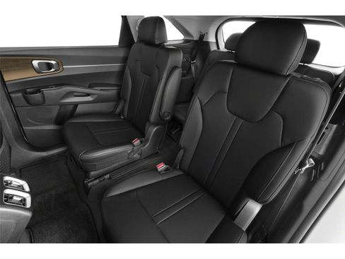 Used 2022 Kia Sorento EX w/ Panoramic Sunroof Package image 16