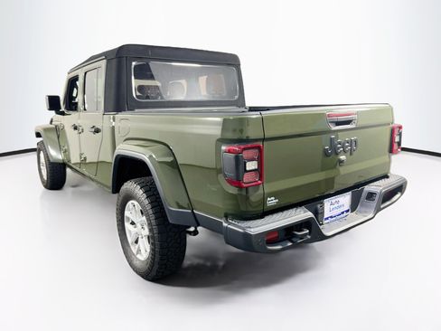 Used 2023 Jeep Gladiator Sport AWD/4WD image 7