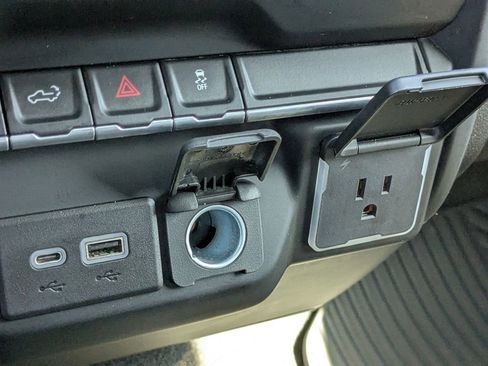 Used 2022 Chevrolet Silverado 1500 Custom image 20