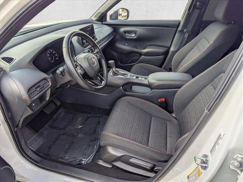 Used 2025 Honda HR-V Sport image 16