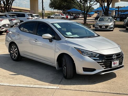 New 2025 Nissan Versa SV w/ Trunk Package image 4