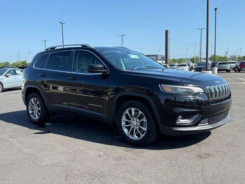 Used 2020 Jeep Cherokee Latitude Plus FWD image 3