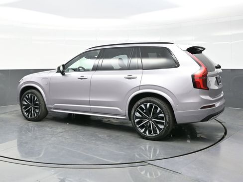 New 2026 Volvo XC90 T8 Ultra w/ Protection Package AWD/4WD image 4
