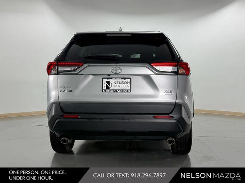 Used 2021 Toyota RAV4 XLE AWD/4WD image 7