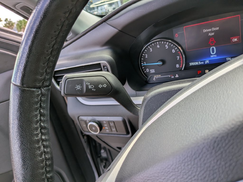 Used 2024 Ford Explorer XLT w/ Equipment Group 202A RWD image 33