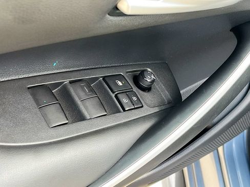 Used 2022 Toyota Corolla SE FWD image 17