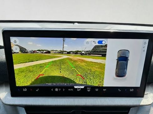 Certified 2025 Ford Explorer Active AWD/4WD image 17