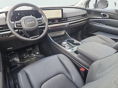 Used 2025 Kia Carnival SX Prestige FWD image 11