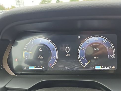 New 2025 Jeep Grand Cherokee Limited w/ Luxury Tech Group II image 16