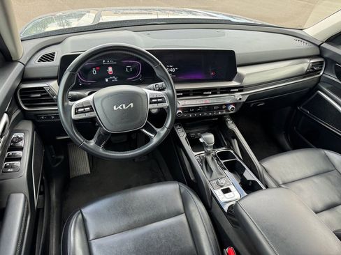 Used 2025 Kia Telluride S AWD/4WD image 16
