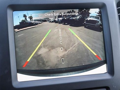 Used 2023 Jeep Cherokee Altitude Lux image 23