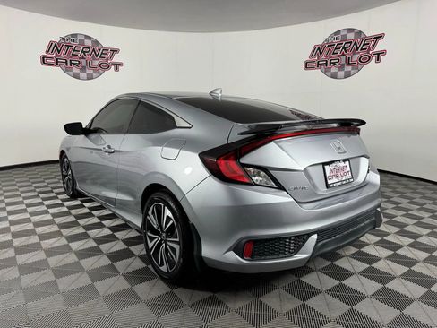 Used 2018 Honda Civic EX-T image 5
