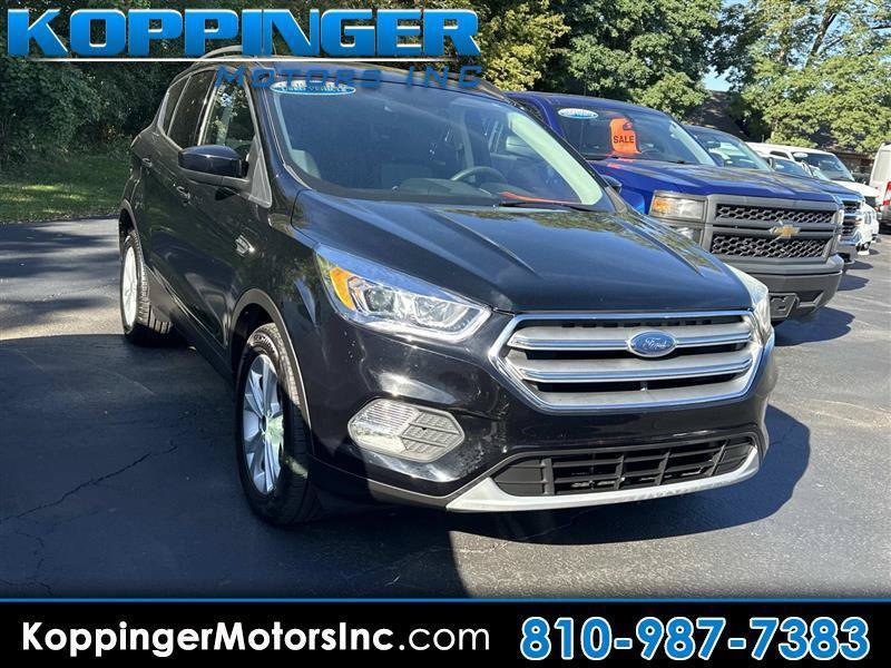 Used 2017 Ford Escape SE w/ Equipment Group 201A FWD image 1