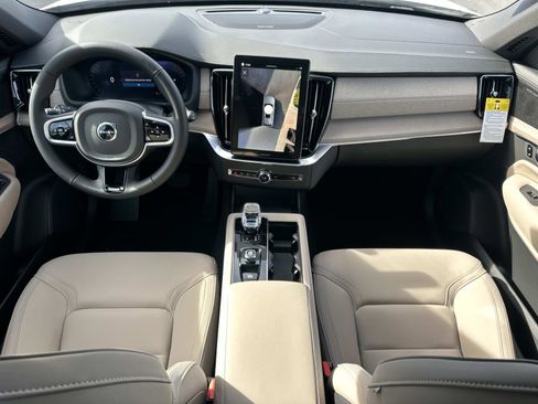 New 2026 Volvo XC90 B6 Plus w/ Protection Package Premier image 7