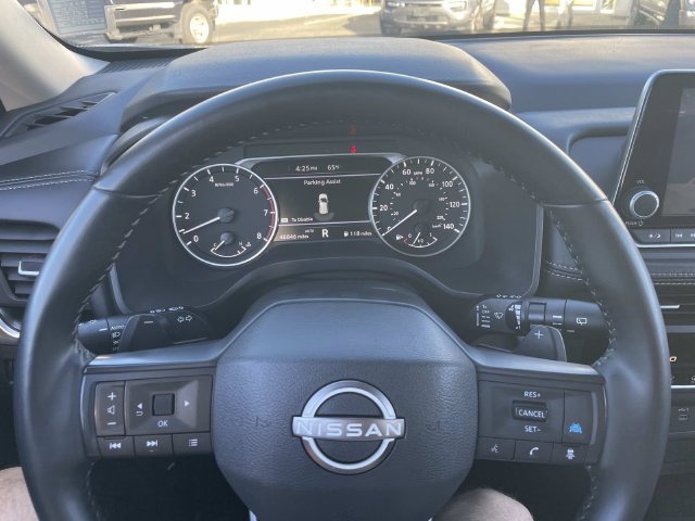 Used 2025 Nissan Rogue SV AWD/4WD image 33
