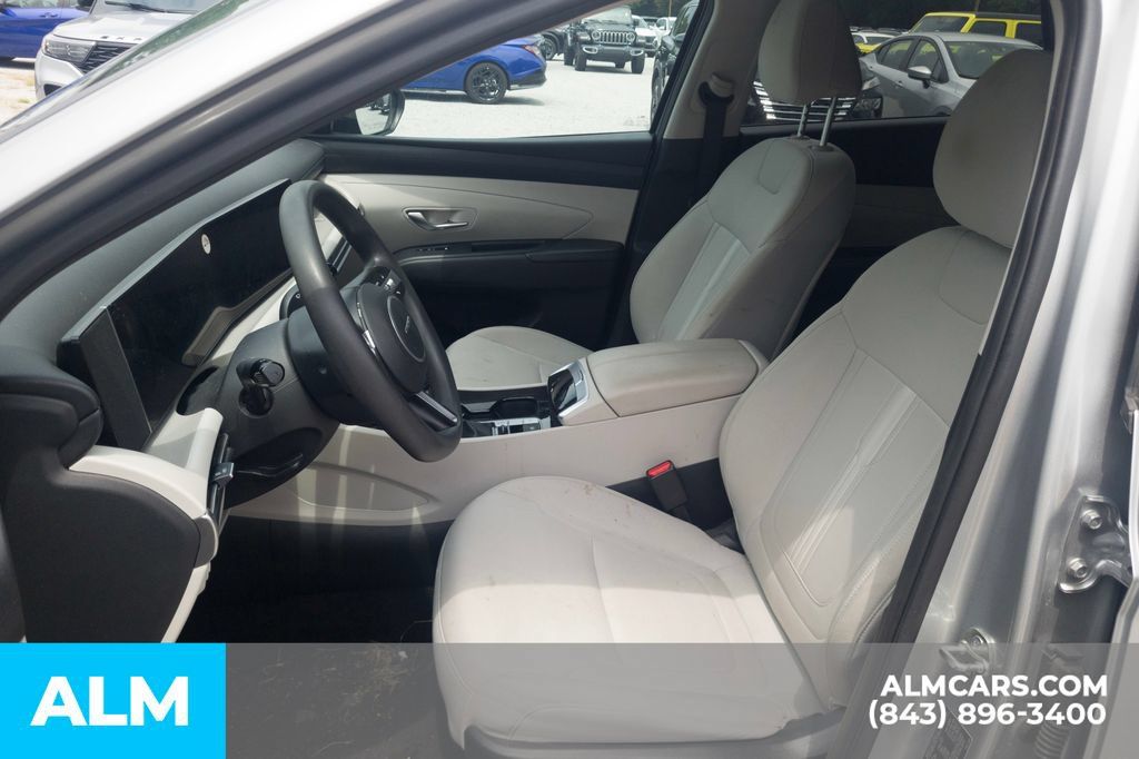 Certified 2025 Hyundai Tucson SEL FWD image 6