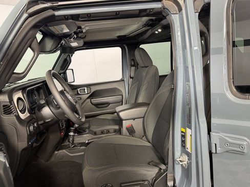 Used 2025 Jeep Wrangler Unlimited Sport S 4xe AWD/4WD image 21