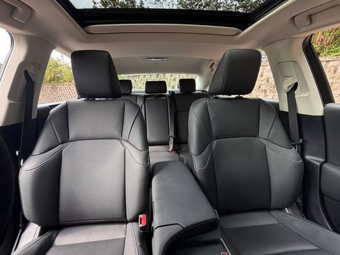 Certified 2024 Lexus ES 350 w/ Premium Package FWD image 33