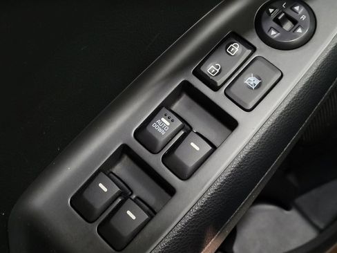 Used 2018 Kia Forte LX image 27